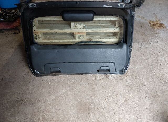 
								SUZUKI Csomagtérajtó (Részeivel) full									
