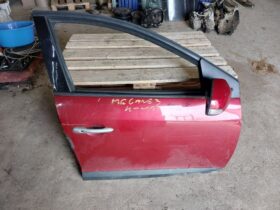 RENAULT Jobb első Ajtó (Részeivel)