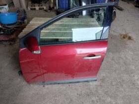 RENAULT Bal első Ajtó (Részeivel)