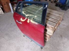 RENAULT Jobb hátsó Ajtó (Részeivel)