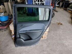 OPEL Jobb hátsó Ajtó (Részeivel)