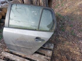 VW Bal hátsó Ajtó (Részeivel)