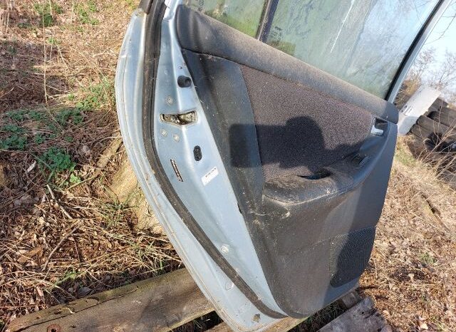 
								TOYOTA Bal hátsó Ajtó (Részeivel) full									