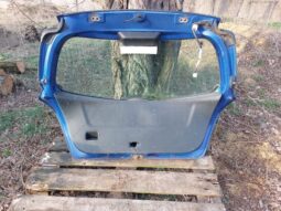 
										TOYOTA Csomagtérajtó (Részeivel) full									