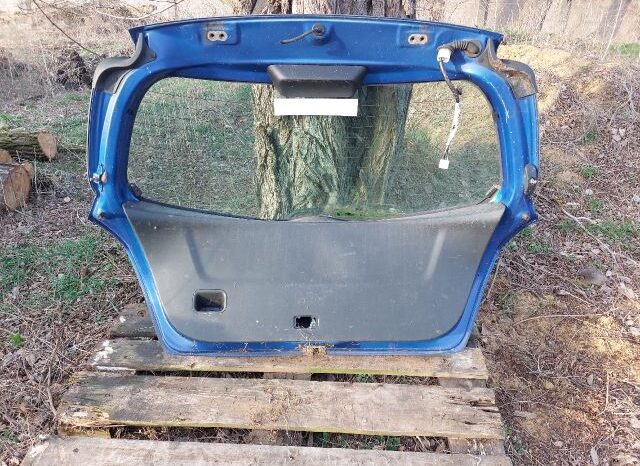 
								TOYOTA Csomagtérajtó (Részeivel) full									