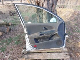 KIA Bal első Ajtó (Részeivel)