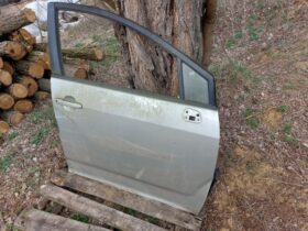 TOYOTA Jobb első Ajtó (Részeivel)