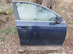 VW Jobb első Ajtó (Részeivel)