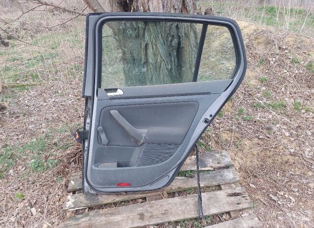 
								VW Jobb hátsó Ajtó (Részeivel) full									