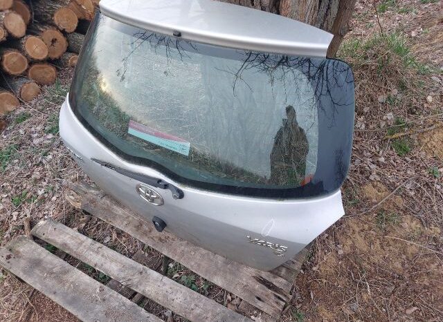 
								TOYOTA Csomagtérajtó (Részeivel) full									