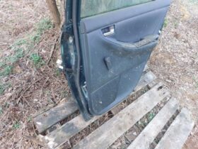 TOYOTA Jobb hátsó Ajtó (Részeivel)