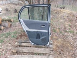 
										TOYOTA Bal hátsó Ajtó (Részeivel) full									