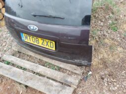 
										FORD Csomagtérajtó (Részeivel) full									