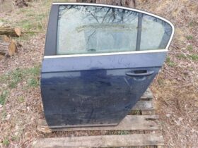 VW Bal hátsó Ajtó (Részeivel)