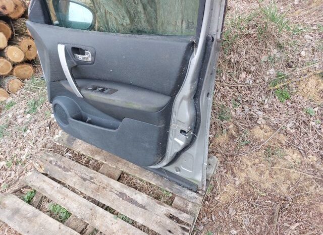 
								NISSAN Jobb első Ajtó (Részeivel) full									