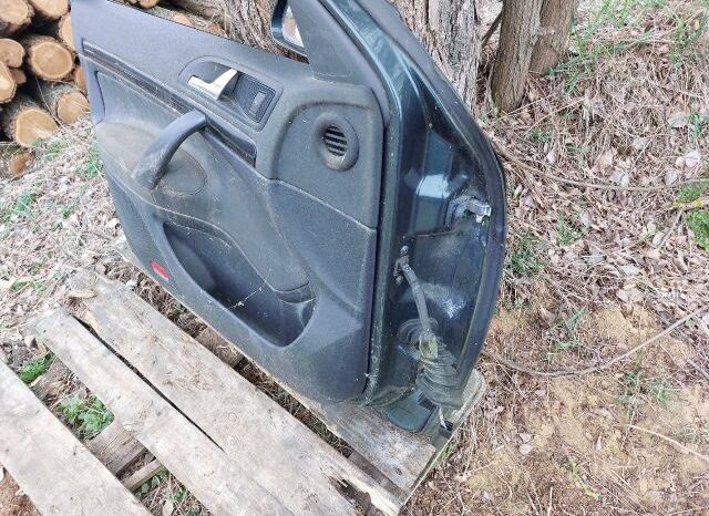 
								SKODA Bal első Ajtó (Részeivel) full									