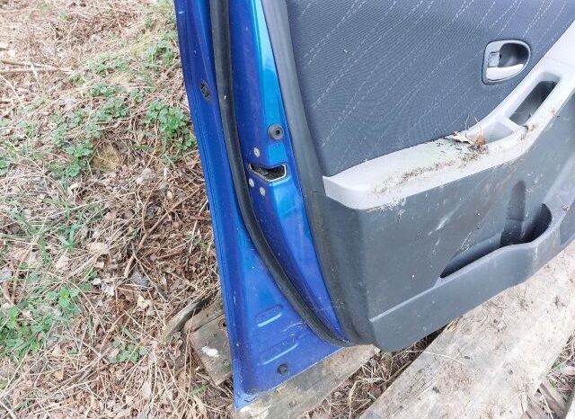 
								TOYOTA Bal első Ajtó (Részeivel) full									