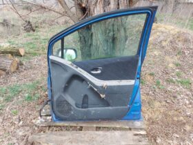 TOYOTA Jobb első Ajtó (Részeivel)