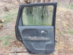 NISSAN Bal hátsó Ajtó (Részeivel)
