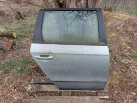 VW Jobb hátsó Ajtó (Részeivel)
