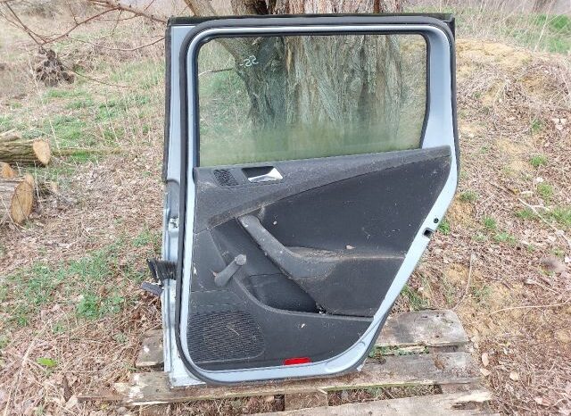 
								VW Jobb hátsó Ajtó (Részeivel) full									