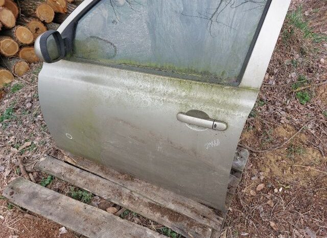 
								NISSAN Bal első Ajtó (Részeivel) full									