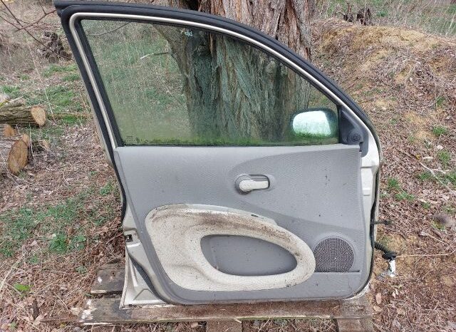 
								NISSAN Bal első Ajtó (Részeivel) full									