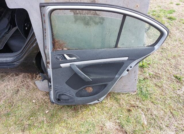 
								SKODA Jobb hátsó Ajtó (Részeivel) full									