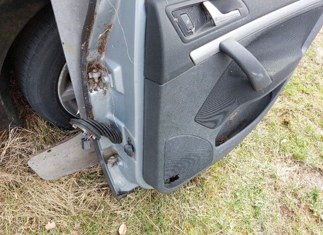 
								SKODA Jobb hátsó Ajtó (Részeivel) full									