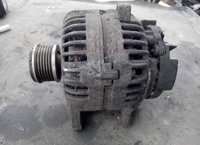
								RENAULT Generátor full									