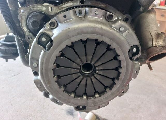 
								SUZUKI Komplett Motor (Segédberendezésekkel) full									