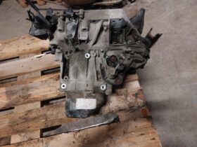 NISSAN Váltó (Mechanikus)