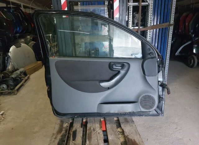 
								OPEL Bal első Ajtó (Részeivel) full									
