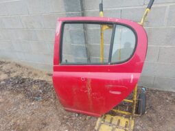 
										TOYOTA Bal hátsó Ajtó (Részeivel) full									