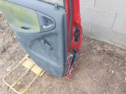 
										TOYOTA Bal hátsó Ajtó (Részeivel) full									