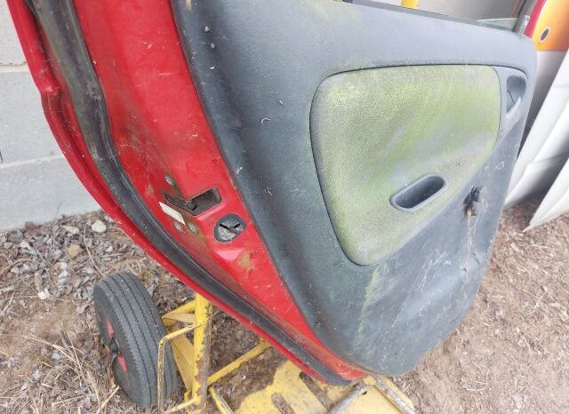 
								TOYOTA Bal hátsó Ajtó (Részeivel) full									