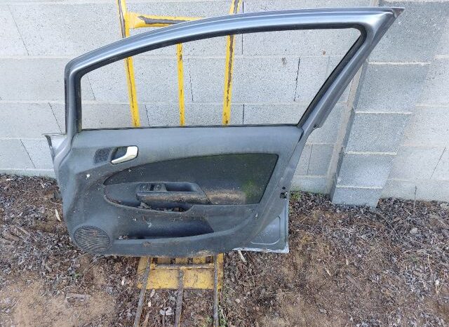 
								OPEL Jobb első Ajtó (Részeivel) full									