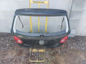 VW Csomagtérajtó (Részeivel)