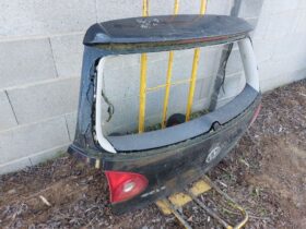 VW Csomagtérajtó (Részeivel)