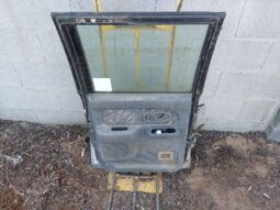 
										MITSUBISHI Bal hátsó Ajtó (Részeivel) full									