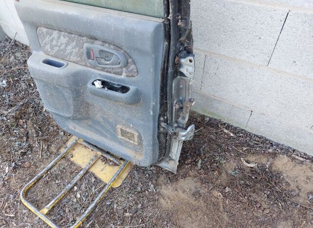 
								MITSUBISHI Bal hátsó Ajtó (Részeivel) full									