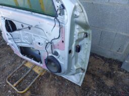 
										OPEL Bal első Ajtó (Részeivel) full									