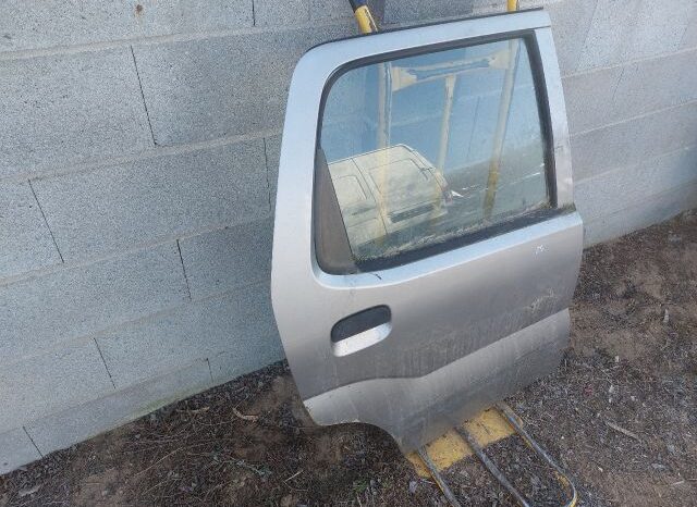 
								SUZUKI Jobb hátsó Ajtó (Részeivel) full									