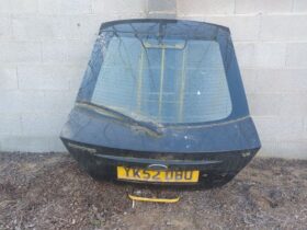 FORD Csomagtérajtó (Részeivel)
