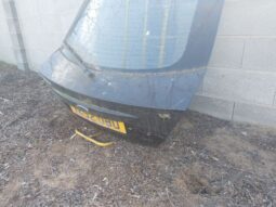 
										FORD Csomagtérajtó (Részeivel) full									