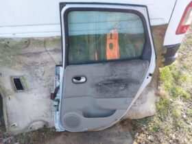RENAULT Jobb hátsó Ajtó (Részeivel)