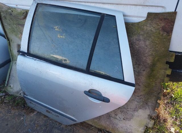 
								SKODA Bal hátsó Ajtó (Részeivel) full									