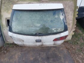SEAT Csomagtérajtó (Részeivel)
