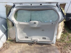RENAULT Csomagtérajtó (Részeivel)