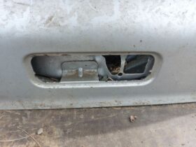 VW Csomagtérajtó (Részeivel)